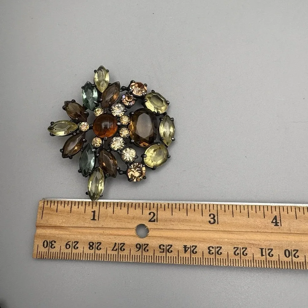 Schiaparelli vintage brooch